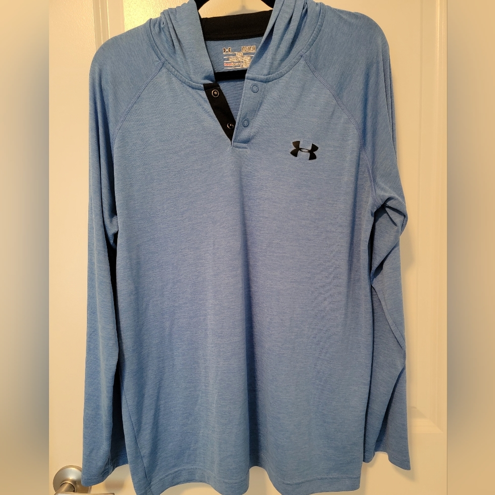 Medium Under Armour Hoodie